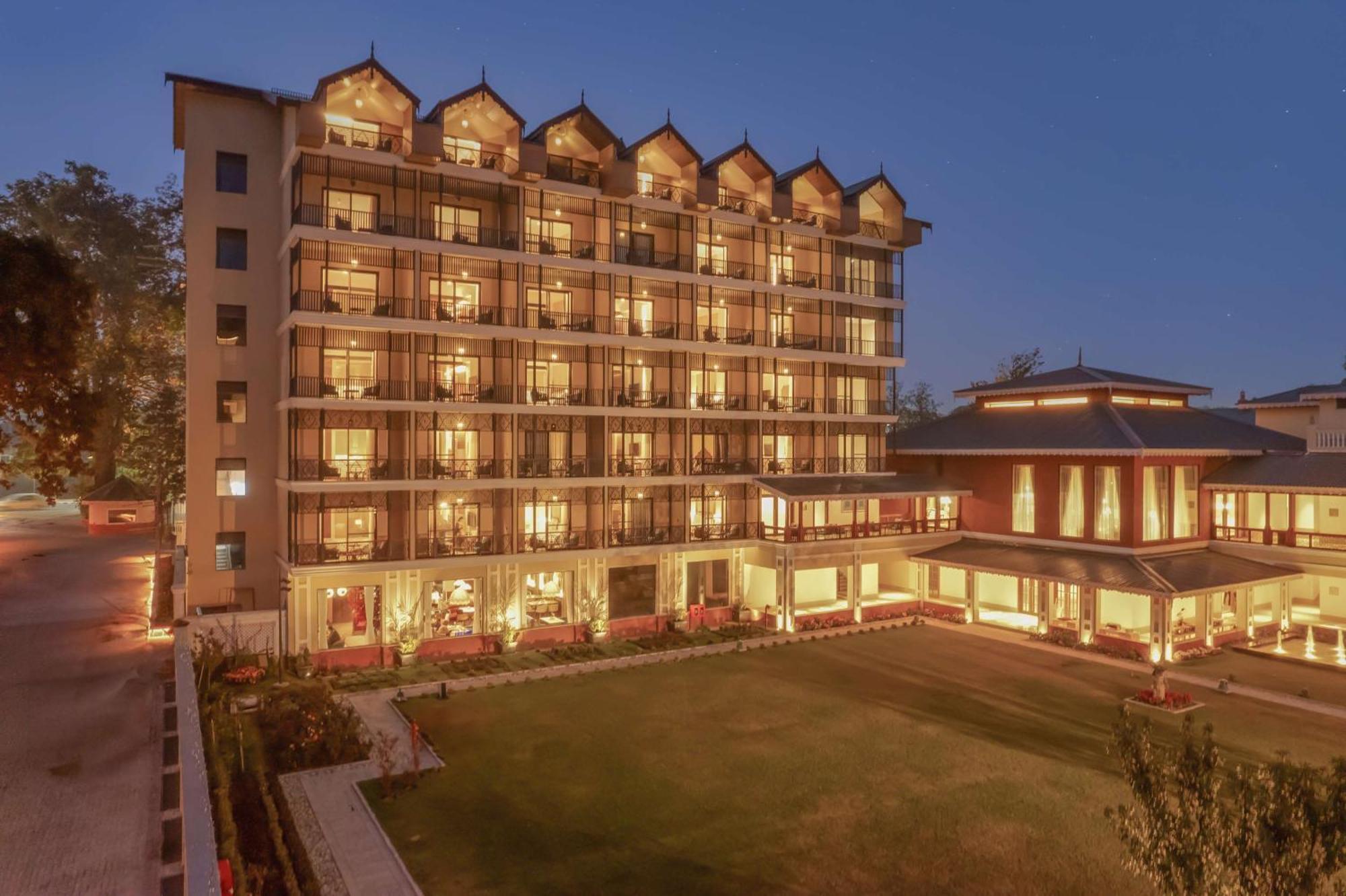 Radisson Collection Hotel & Spa, Riverfront Srinagar Exterior photo